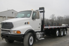 2007sterlinglt9500moffetttruck_stk0375 (1)