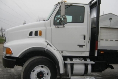 2007sterlinglt9500moffetttruck_stk0375 (13)