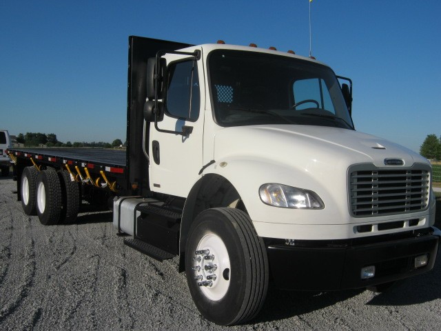 2012 Freightliner M2-106 Business Class With Moffett Mounting Kit