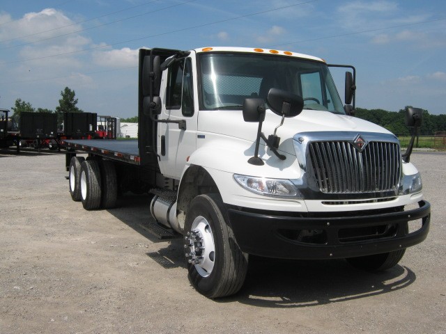 2009 International 4400 Flatbed Moffett Truck With Automatic Transmission