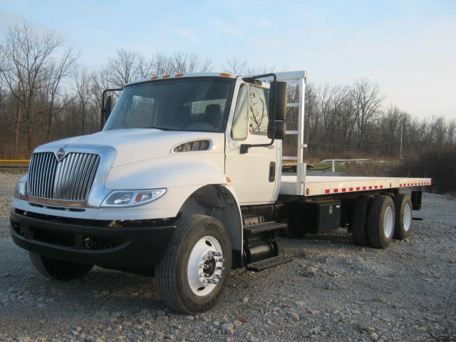 2009 International 4400 Flatbed Moffett Truck With Automatic Transmission And Air Ride Suspension