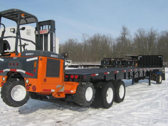 2012 Transcraft 48' X 102" Flatbed Moffett Forklift Trailer With Air Ride Tandem Rear Axle-Slider