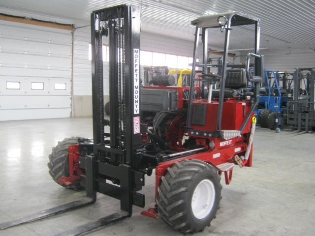 2002 MOFFETT M5000 Truck Mounted Piggyback Forklift For Sale