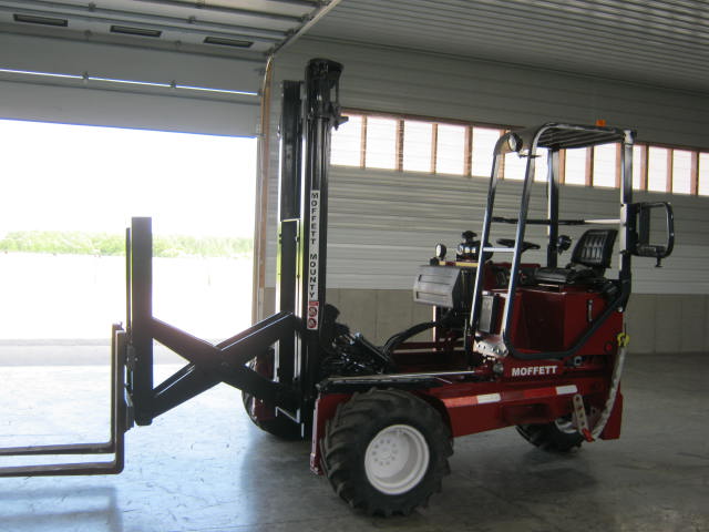 2005 Moffett M5500P Truck Mounted Piggyback Forklift With 12' High Mast Pantograph Double Reach For Sale