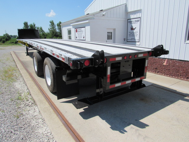 2008 Fontaine 48' X 102" Aluminum/Steel Combo Flatbed Princeton Piggyback Forklift/Moffett Trailer For Sale